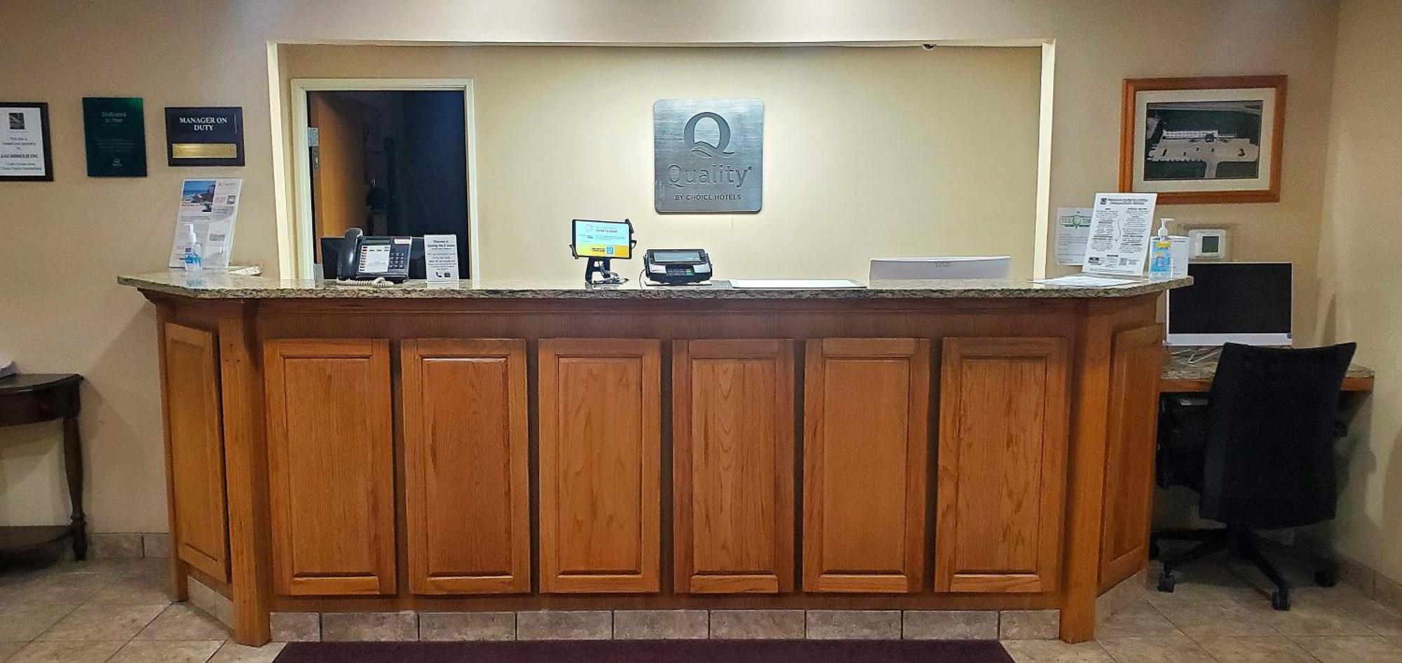 Quality Inn & Suites Eldridge Davenport North Extérieur photo