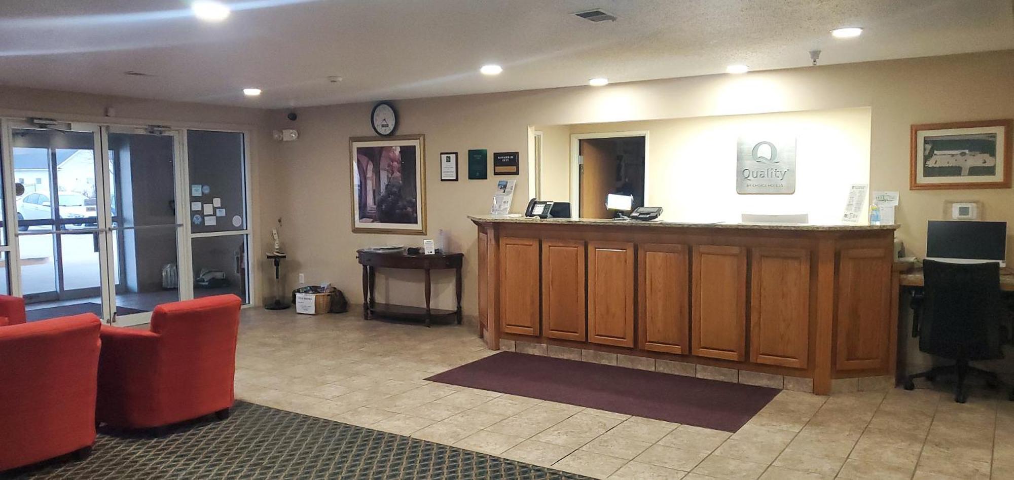 Quality Inn & Suites Eldridge Davenport North Extérieur photo